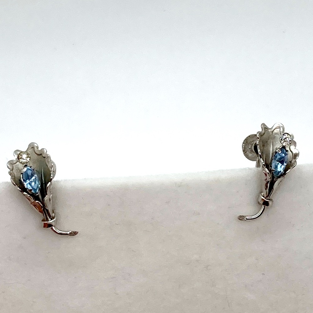 Vintage Bond Boyd Sterling & Light Blue Clear Crystal Flower Earrings | .8” L